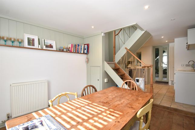 19, Rock-A-Nore Road, Hastings photo 4