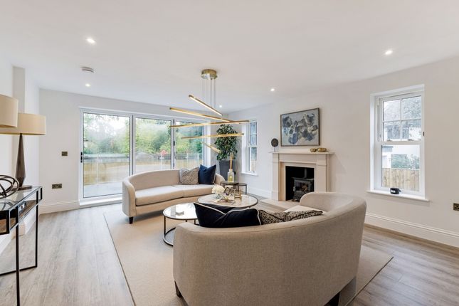 Aqua Viva, 6, Ellington Gardens, Maidenhead photo 4