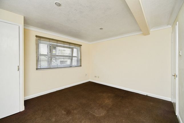 Flat 2, 25-26, Lower Rock Gardens, Brighton photo 4