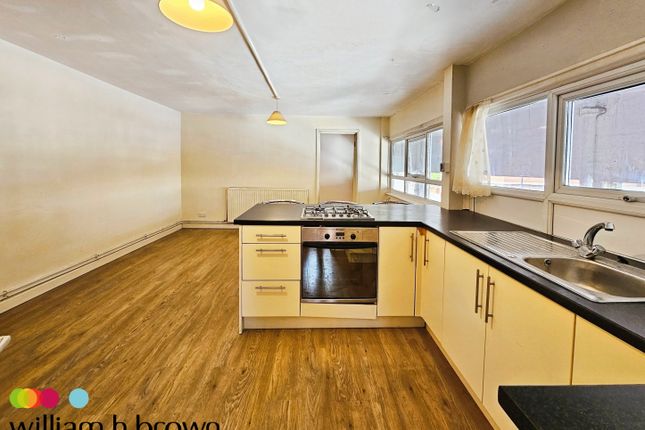 Flat 4, Midland House, High Street, HARWICH photo 3