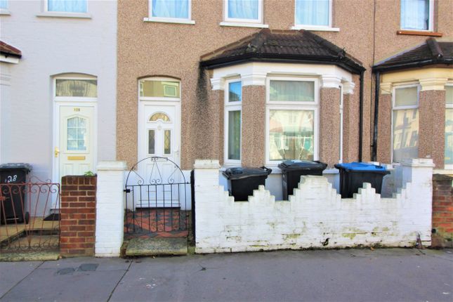 Terraced house to rent in Winterbourne Road, Thornton Heath