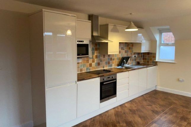 Flat 7, Avenue Court, Kettering photo 2