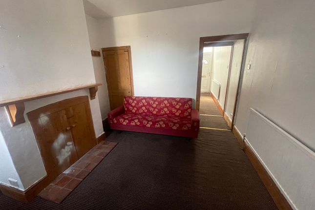 85, Spencer Road, Luton photo 5