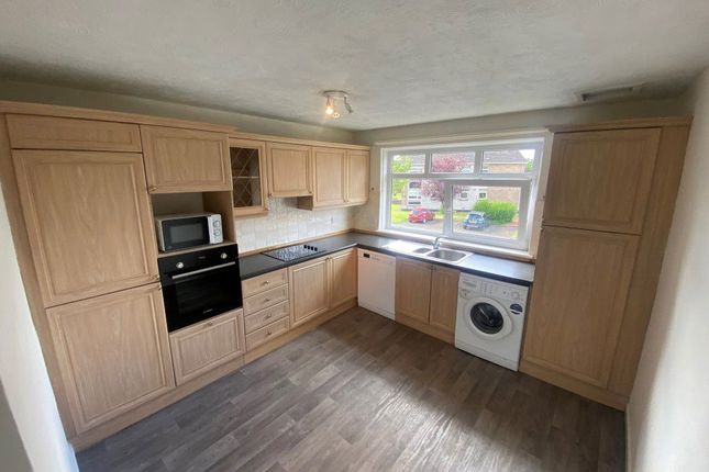 Flat 1-1, 5, Braidholm Crescent, Giffnock, Glasgow photo 3