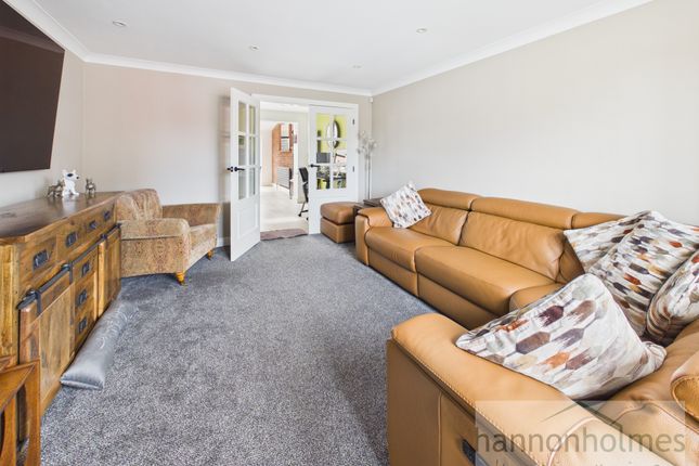 7, Penrice Close, Manchester photo 2