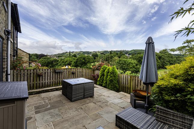 36, Dodlee Lane, Huddersfield photo 4