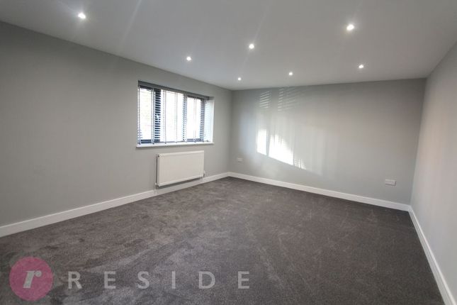 111, Platting Lane, Rochdale photo 2
