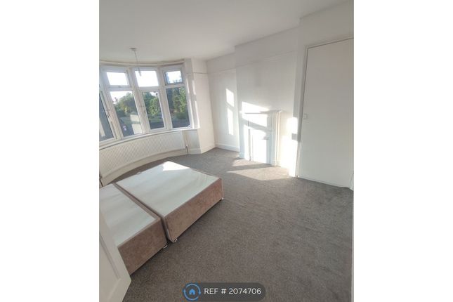 Blenheim Crescent, Bedfordshire, Luton photo 4