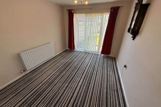 30, Boyer Avenue, Maghull photo 3