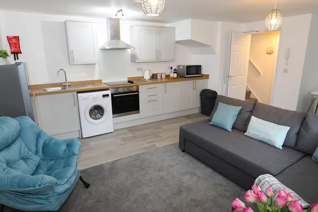 Flat 6, 37 The Strand, Exmouth photo 2
