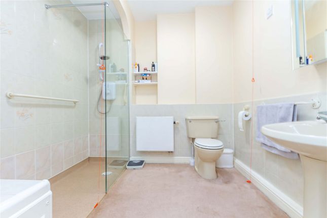Flat for sale in Forum Court, Southport