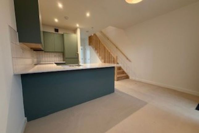 Plot 16, 34, Duncombe Square, York photo 3