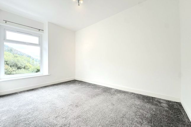 13 Francis Street, Tonypandy photo 4