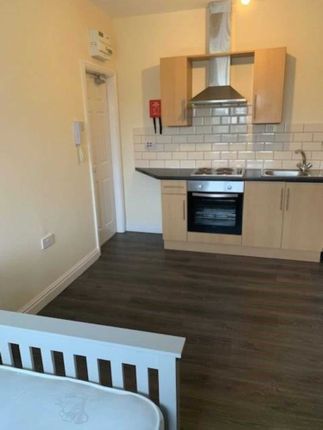 Flat 15, Walsall Road, Wednesbury photo 4