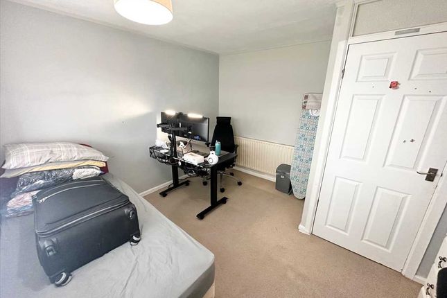 Terraced house to rent in Listowel Crescent, Clifton, Nottingham