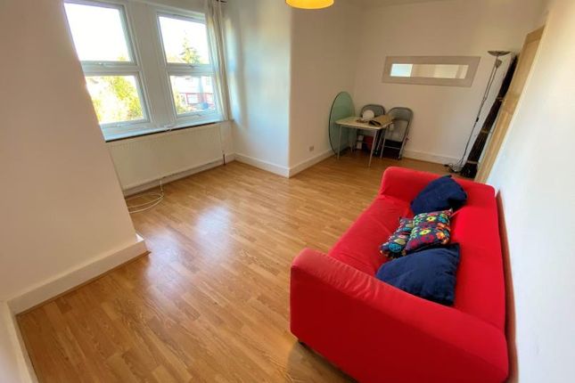Flat to rent in Eversleigh Road, Finchley