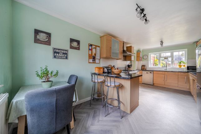 7, The Paddock, Fareham photo 5