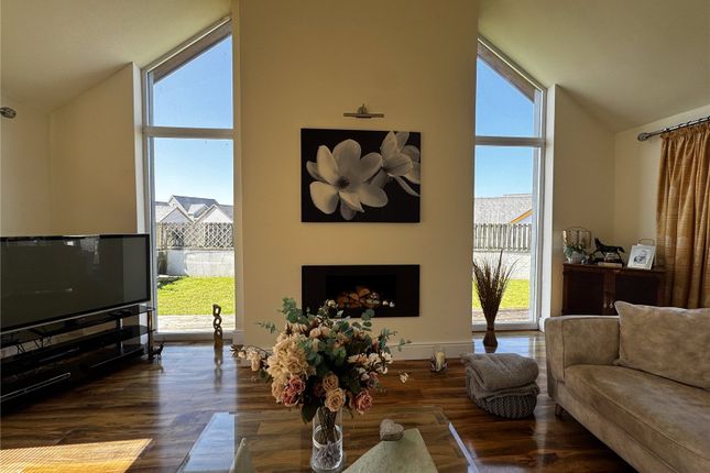 26, Ocean Way, Pembroke Dock photo 4