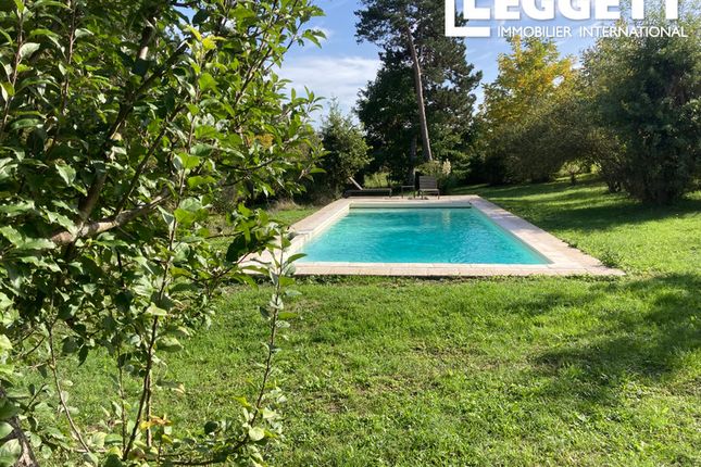 Villa for sale in Barbezieux-Saint-Hilaire, Charente, Nouvelle-Aquitaine