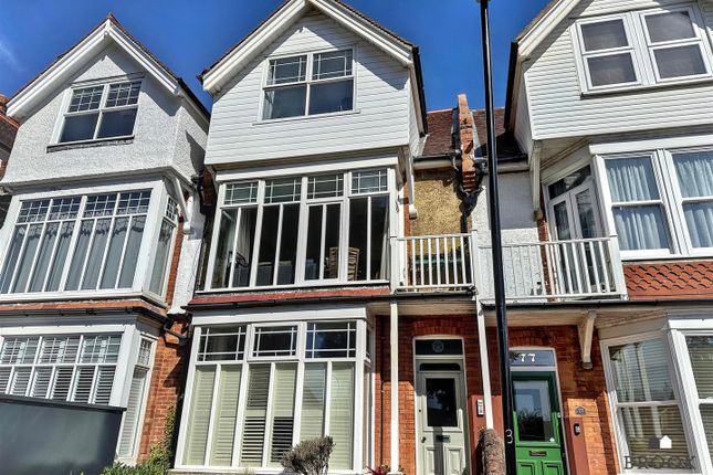 Flat 2, 75 Vicarage Road, Eastbourne photo 2