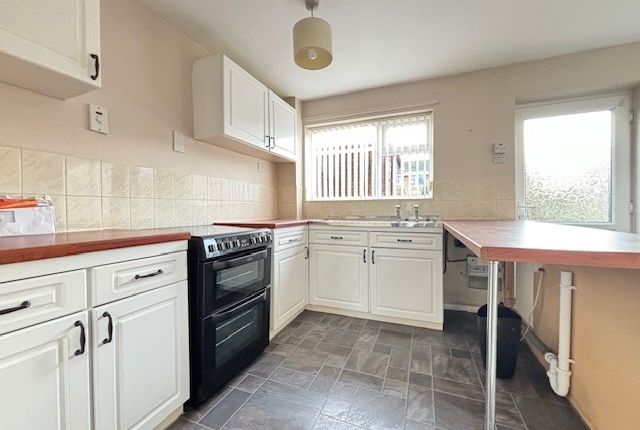 20, Sutton-in-Ashfield photo 3