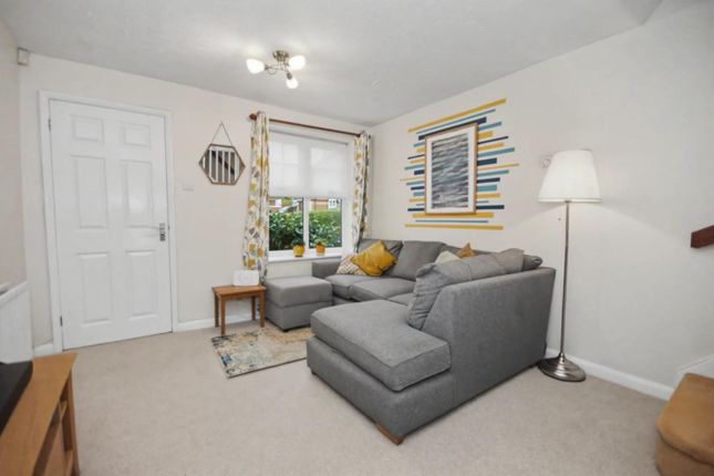 18, Park Close, Northampton photo 4