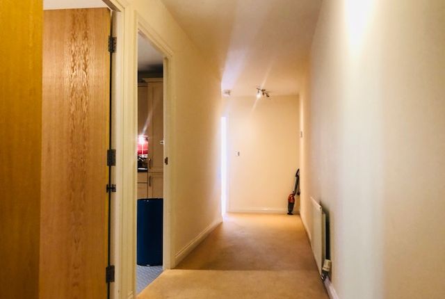 Flat to rent in Carisbrooke Road, Leeds