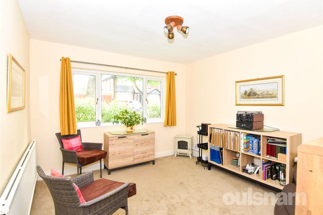 9, Dene Hollow, Birmingham photo 4