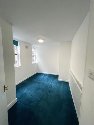 Lower Ground Floor, Flat 1, 5 Devonshire Place, Brighton photo 4