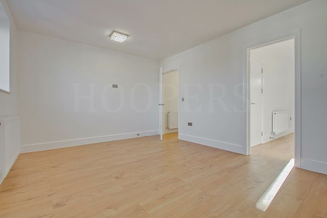 126, Fleetwood Road, London photo 3