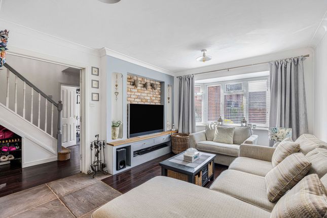 98 Godiva Road, Leominster photo 3