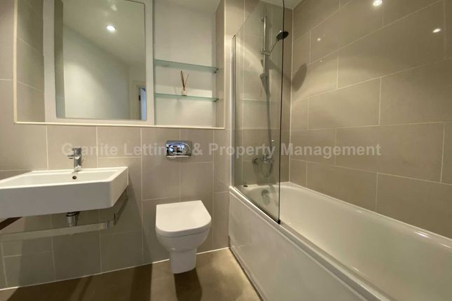Apt 172, Islington Wharf, Great Ancoats Street, Manchester photo 5
