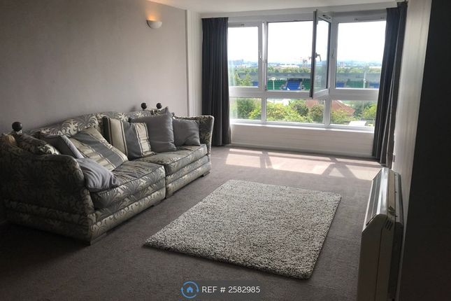 Living Rom With Stunning Views