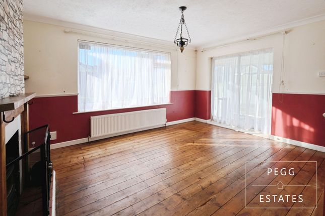 8 Pembroke Park, Paignton photo 4