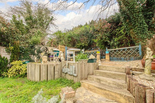 129, Primrose Hill, Kings Langley photo 4