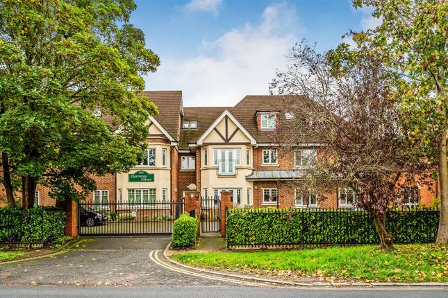 2-bed house on 2 Harroway Manor,, Cobham Road, Fetcham, £365,000