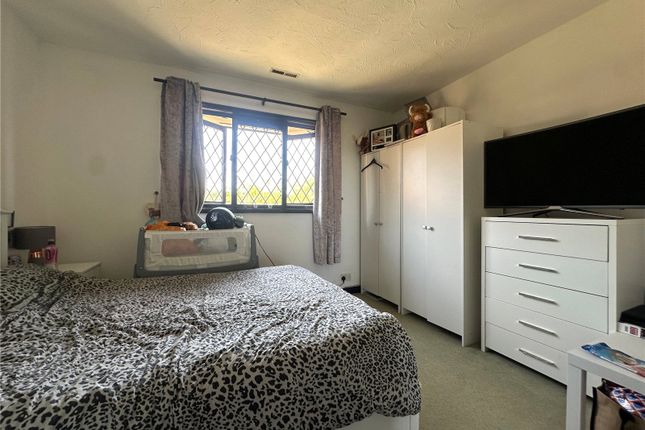 45, Merryman Drive, Crowthorne photo 5