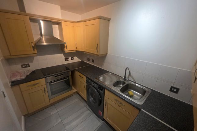 Warwick Close, Hornchurch photo 3