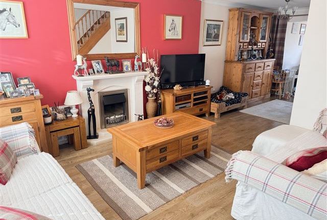 35, Edmonton Road Durrington, Worthing photo 2