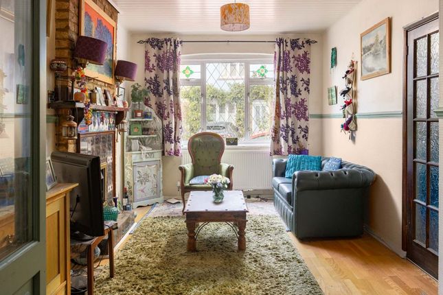 129 Colne Road, Twickenham photo 2