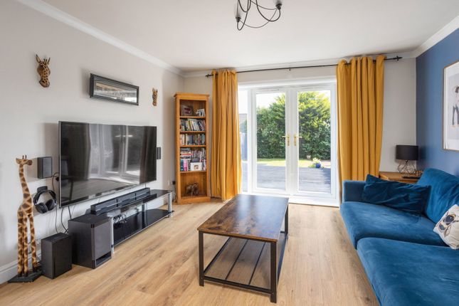 93, Elie Avenue, Livingston photo 4