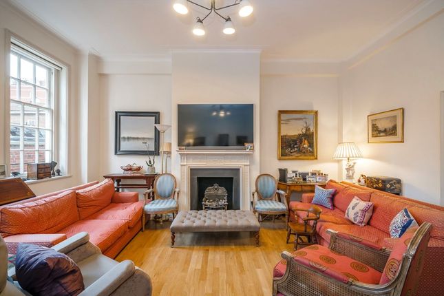 Flat 20, Duchess Of Bedford House, Duchess Of Bedfords Walk, London photo 2
