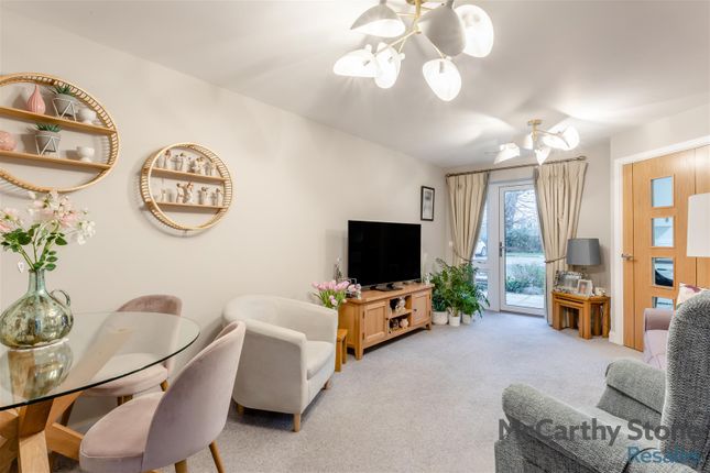 15 Lonsdale Park, Barleythorpe, Rutland photo 3