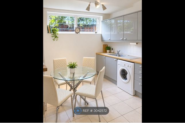 Beaumont Road, London photo 2