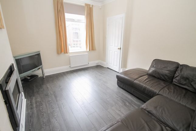 Spring Grove View, Leeds photo 3