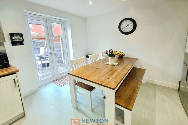 52 Debdale Way, Mansfield photo 4