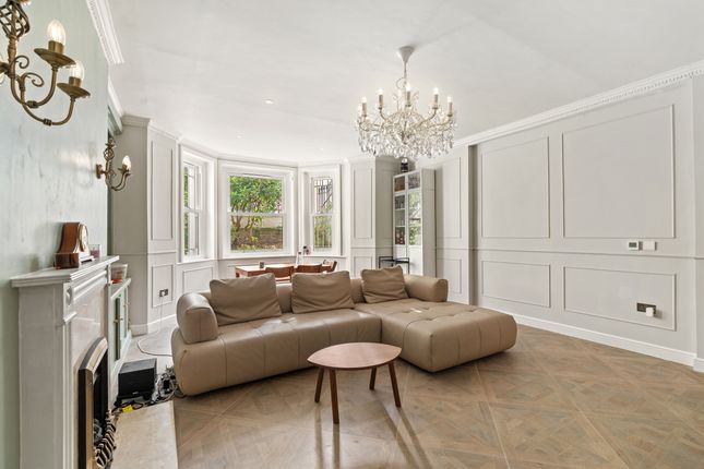 Flat 1, 59, Redcliffe Gardens, Chelsea photo 3
