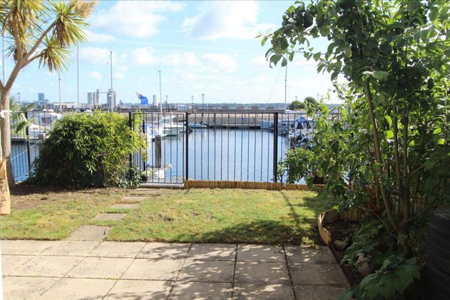Hythe Marina Village, 22, Velsheda Court, Hythe Marina photo 2
