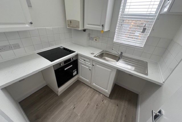 Flat to rent in Poole Road, Bournemouth