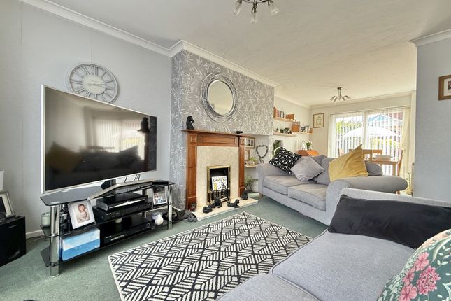 41, Wentworth Gardens, Exeter photo 3
